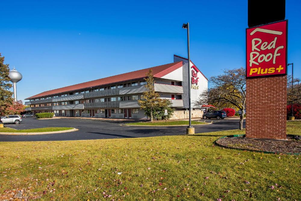 Red Roof PLUS Chicago - Hoffman Estates